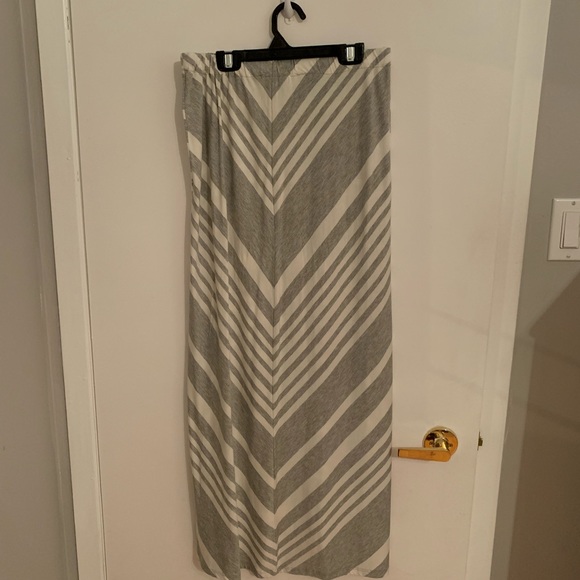 [S]👗NWOT - Maxi skirt - Picture 4 of 5